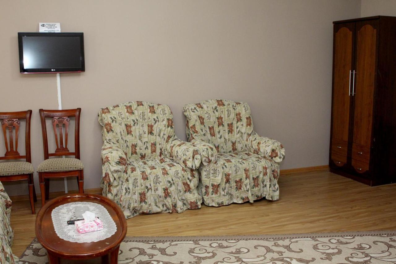 Bed and Breakfast Golden Apricot Ґюмрі Екстер'єр фото