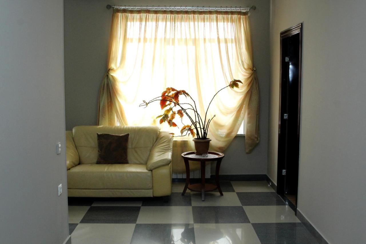 Bed and Breakfast Golden Apricot Ґюмрі Екстер'єр фото