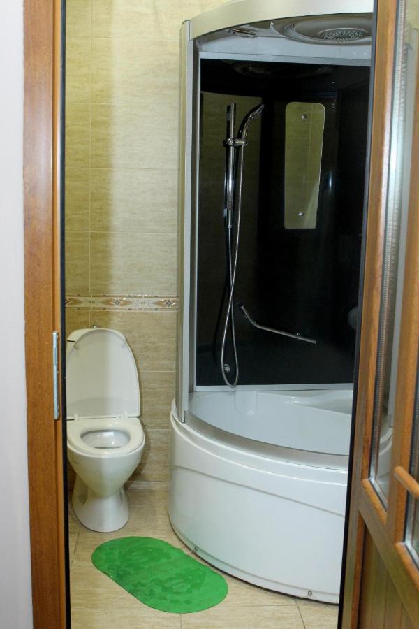 Bed and Breakfast Golden Apricot Ґюмрі Екстер'єр фото